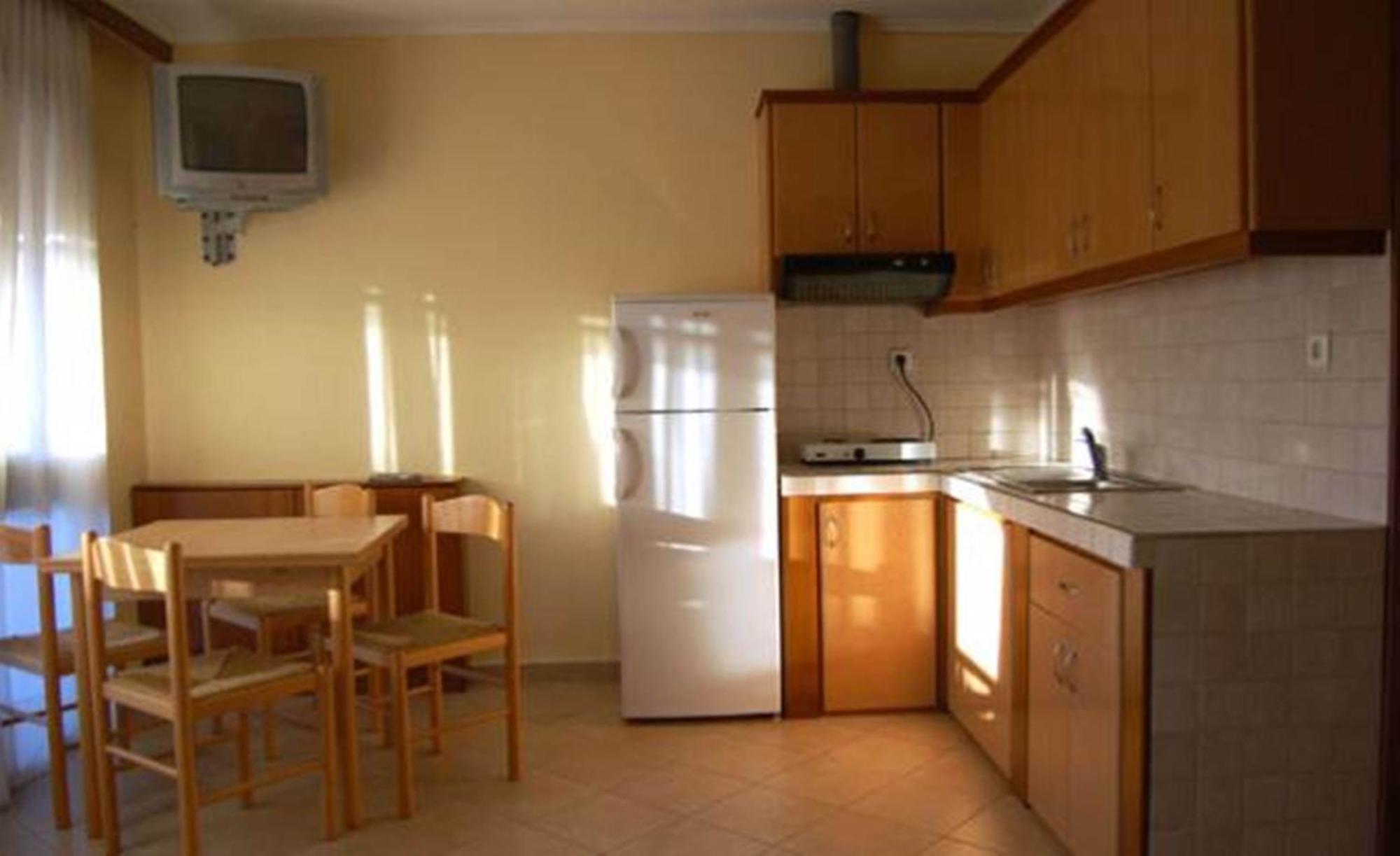 Melachrini Apartments Βρασνά Δωμάτιο φωτογραφία