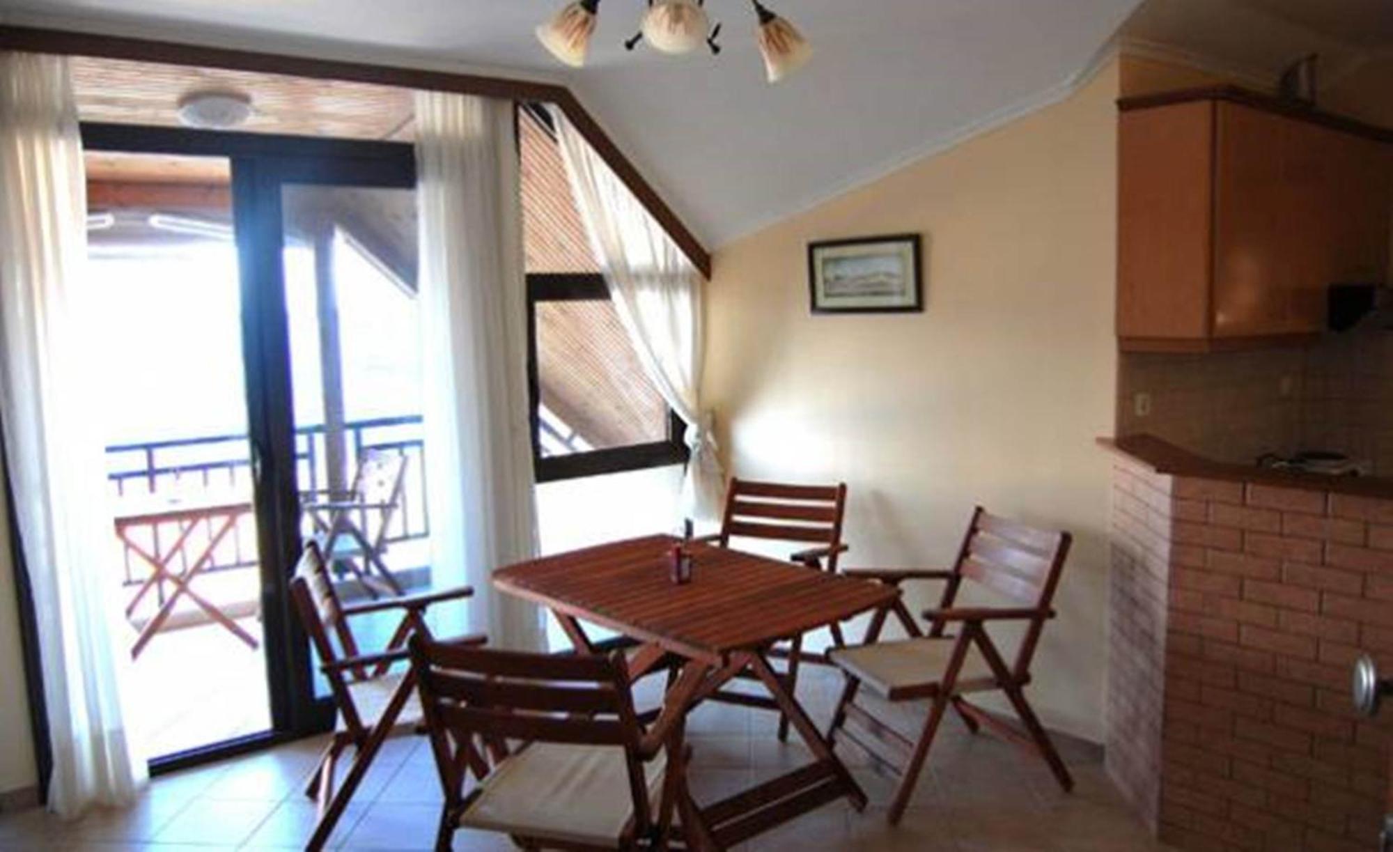 Melachrini Apartments Βρασνά Δωμάτιο φωτογραφία